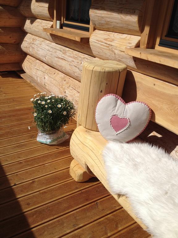 ウムハウゼンHolzberghofアパートメント エクステリア 写真